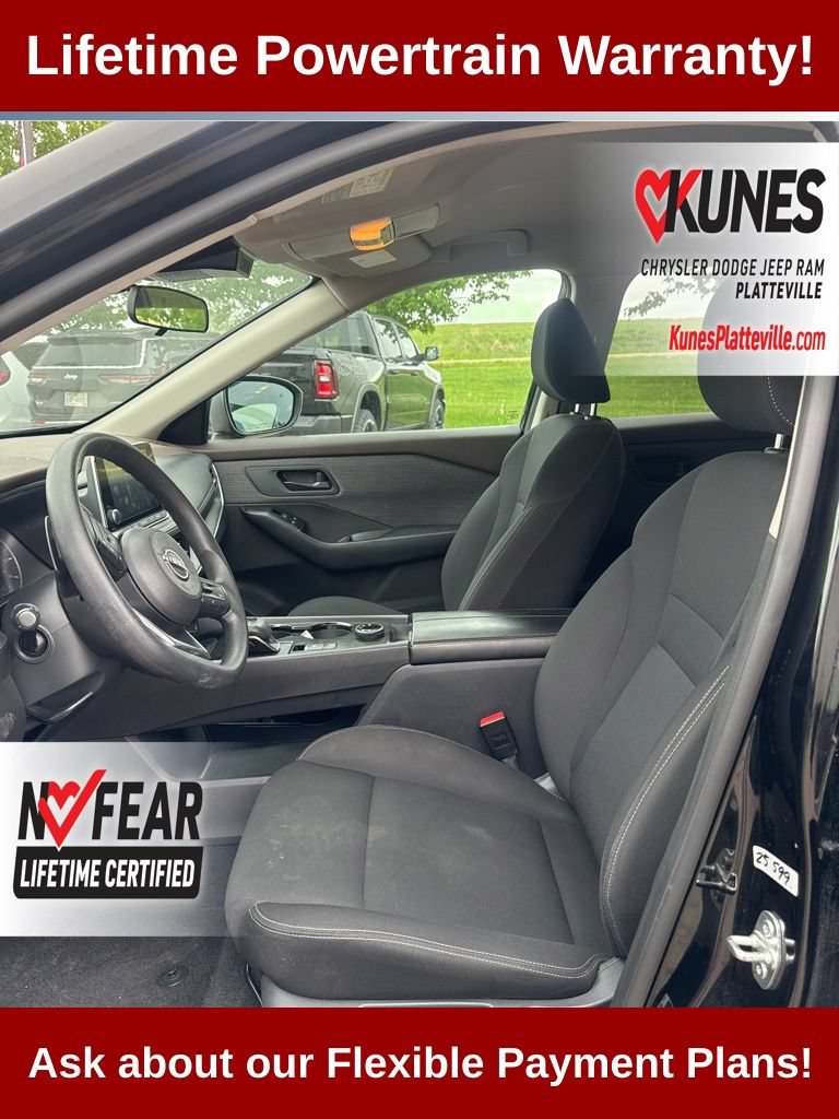 Used 2023 Nissan Rogue S AWD/4WD image 12