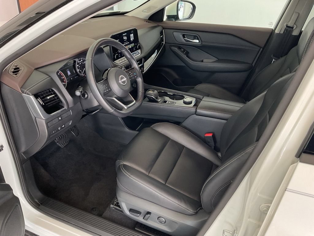Used 2023 Nissan Rogue SL w/ SL Premium Package AWD/4WD image 11