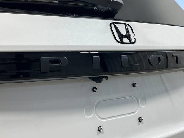 New 2026 Honda Pilot Touring image 7