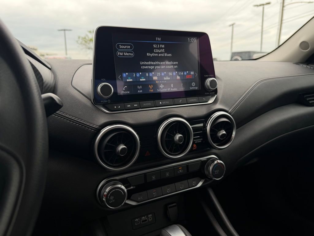 Used 2023 Nissan Sentra SV FWD image 17