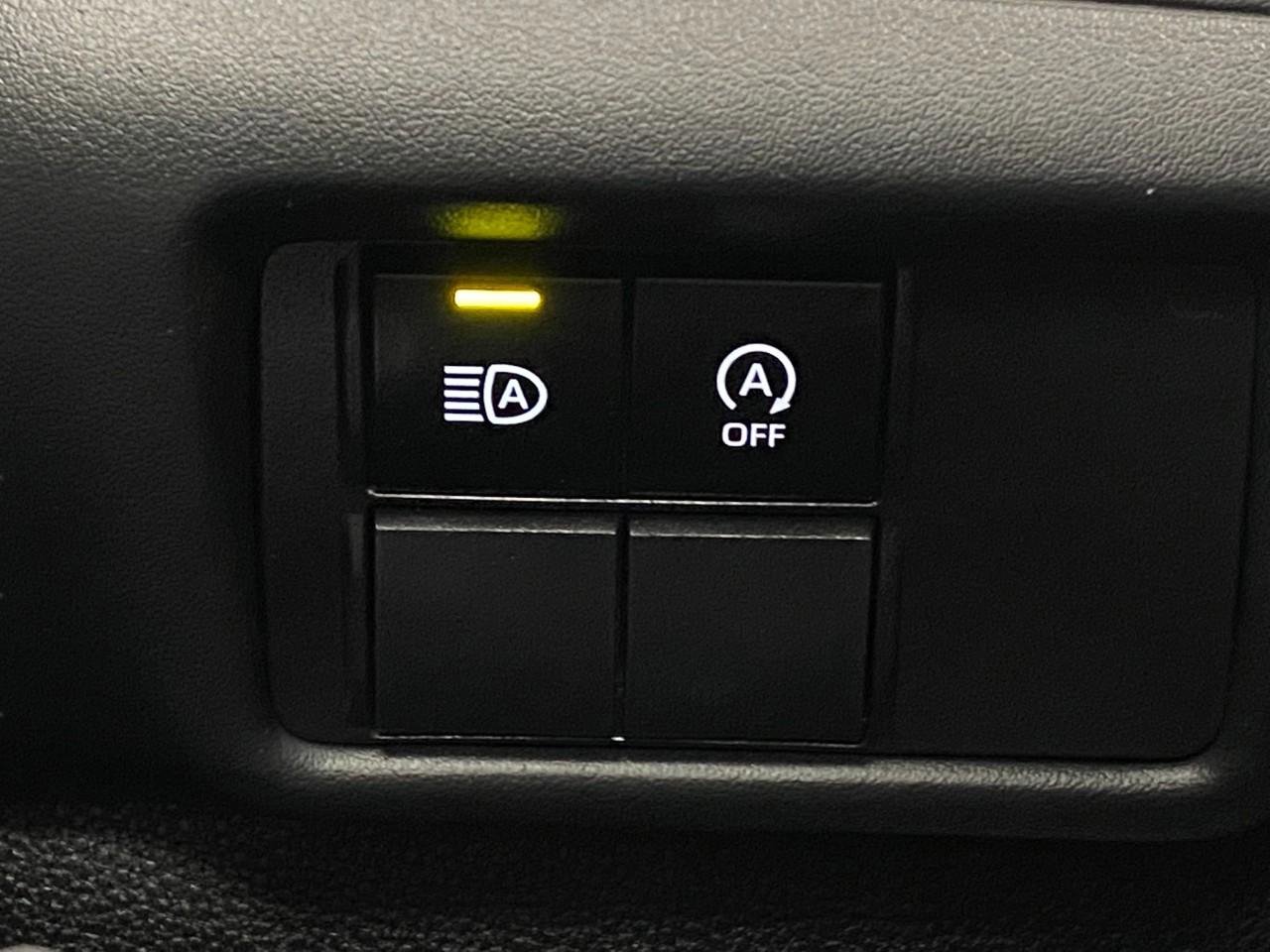 Used 2023 Toyota Highlander L image 14