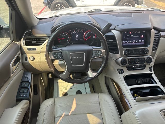 Used 2016 GMC Yukon Denali RWD image 26