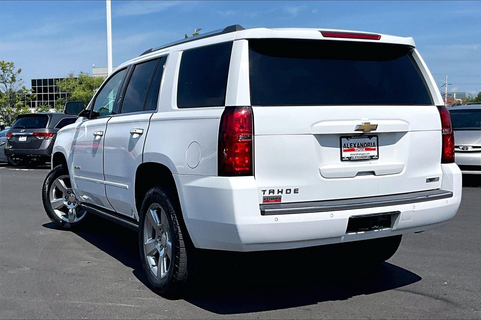 Used 2017 Chevrolet Tahoe Premier AWD/4WD image 11