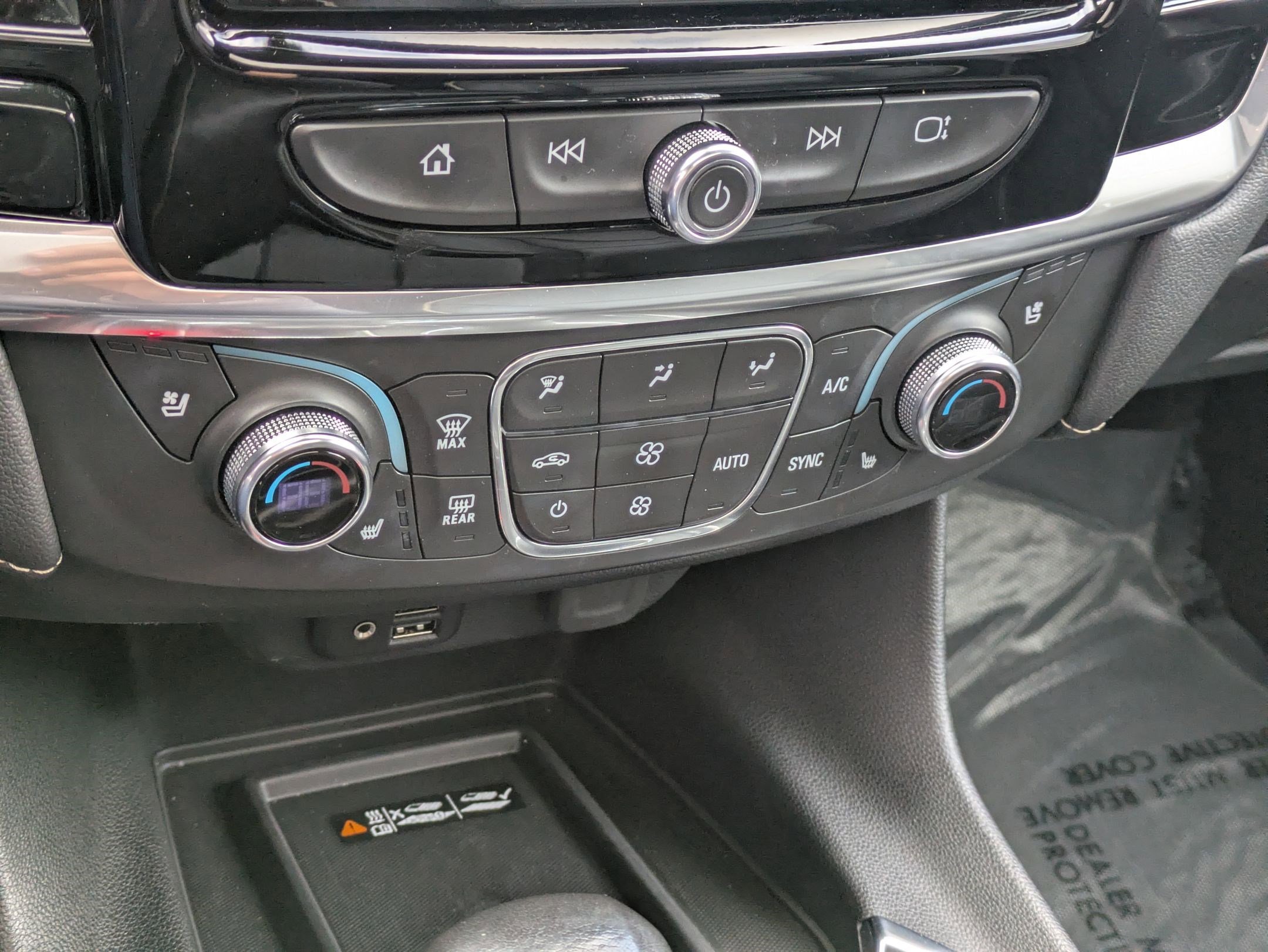 Used 2022 Chevrolet Traverse Premier w/ LPO, Floor Liner Package image 23