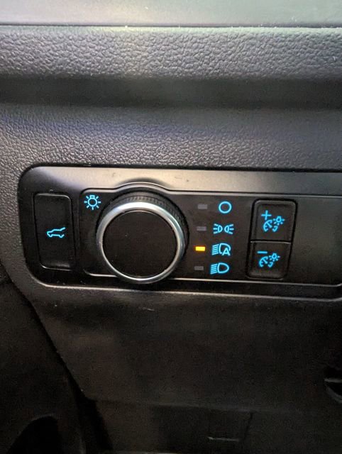 Used 2023 Ford Escape Active w/ Tech Pack #2 AWD/4WD image 21