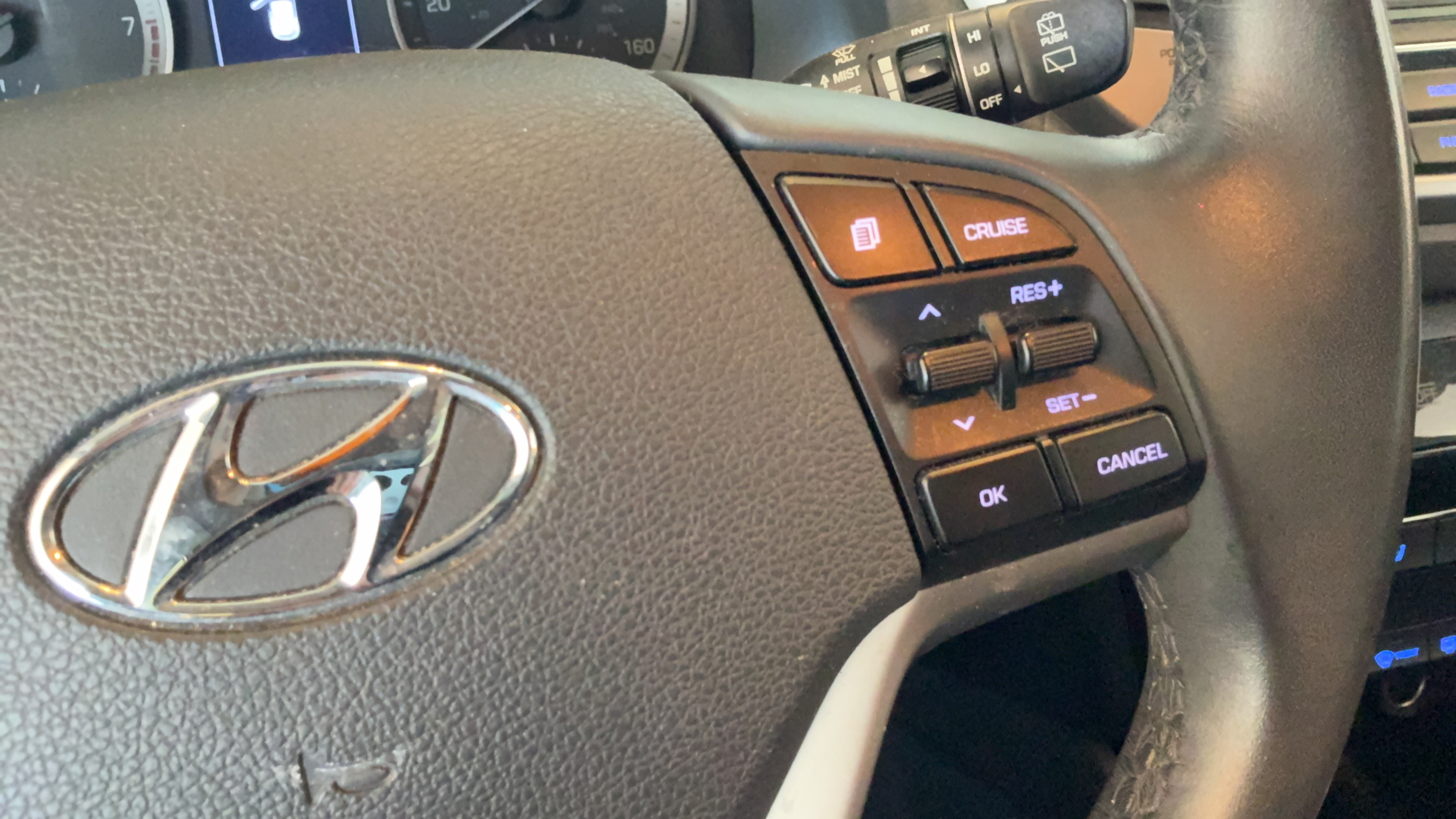 Used 2017 Hyundai Tucson Sport w/ Cargo Package AWD/4WD image 17