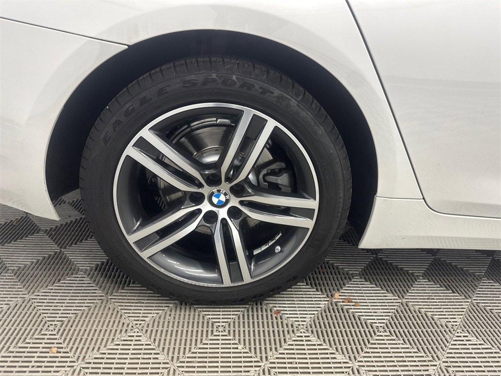 Used 2021 BMW 530i w/ Convenience Package image 18