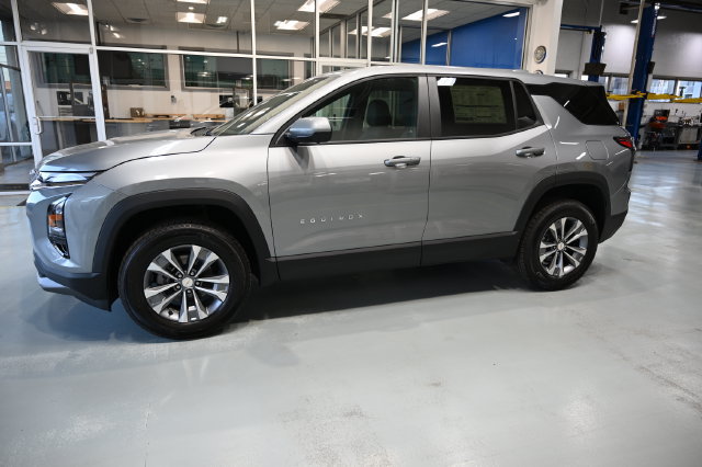 New 2027 Chevrolet Equinox LT w/ Convenience Package II AWD/4WD image 7