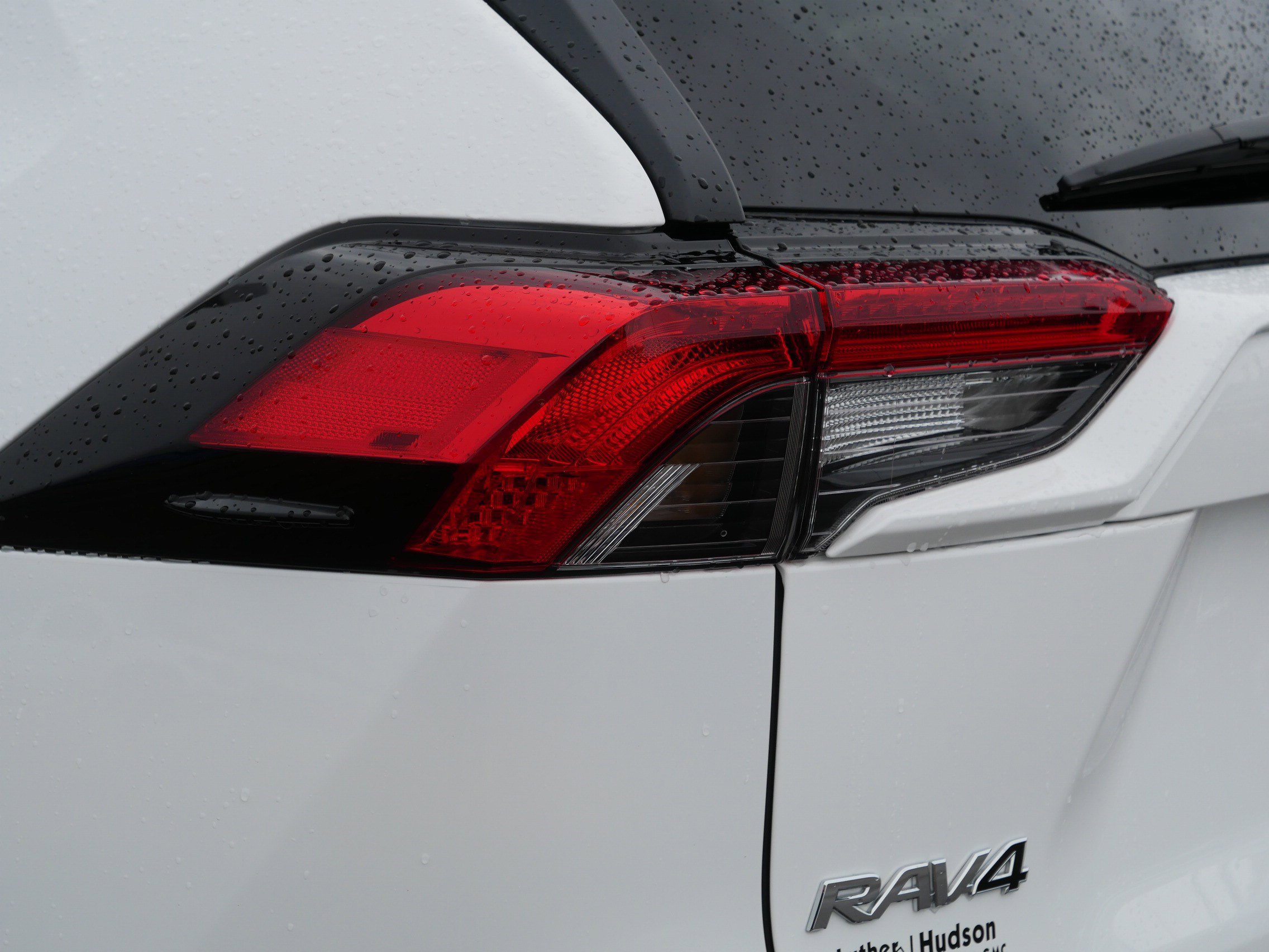 Used 2022 Toyota RAV4 XLE w/ Convenience Package AWD/4WD image 17