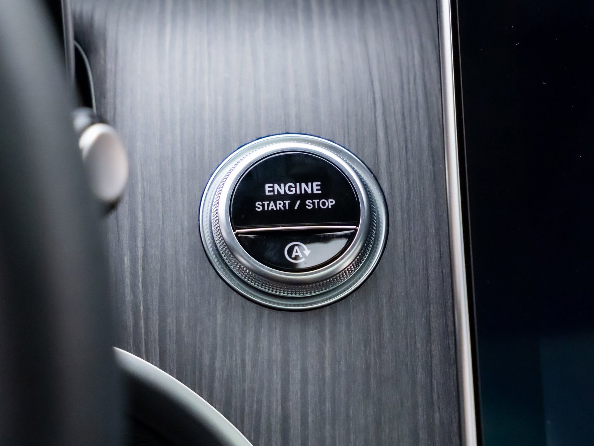 Used 2024 Mercedes-Benz GLC 300 4MATIC image 23