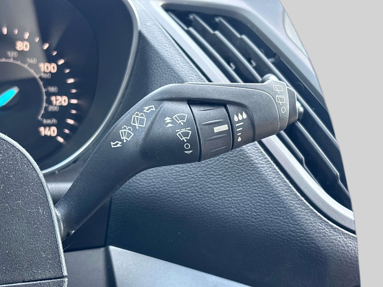 Used 2019 Ford Escape SE AWD/4WD image 26
