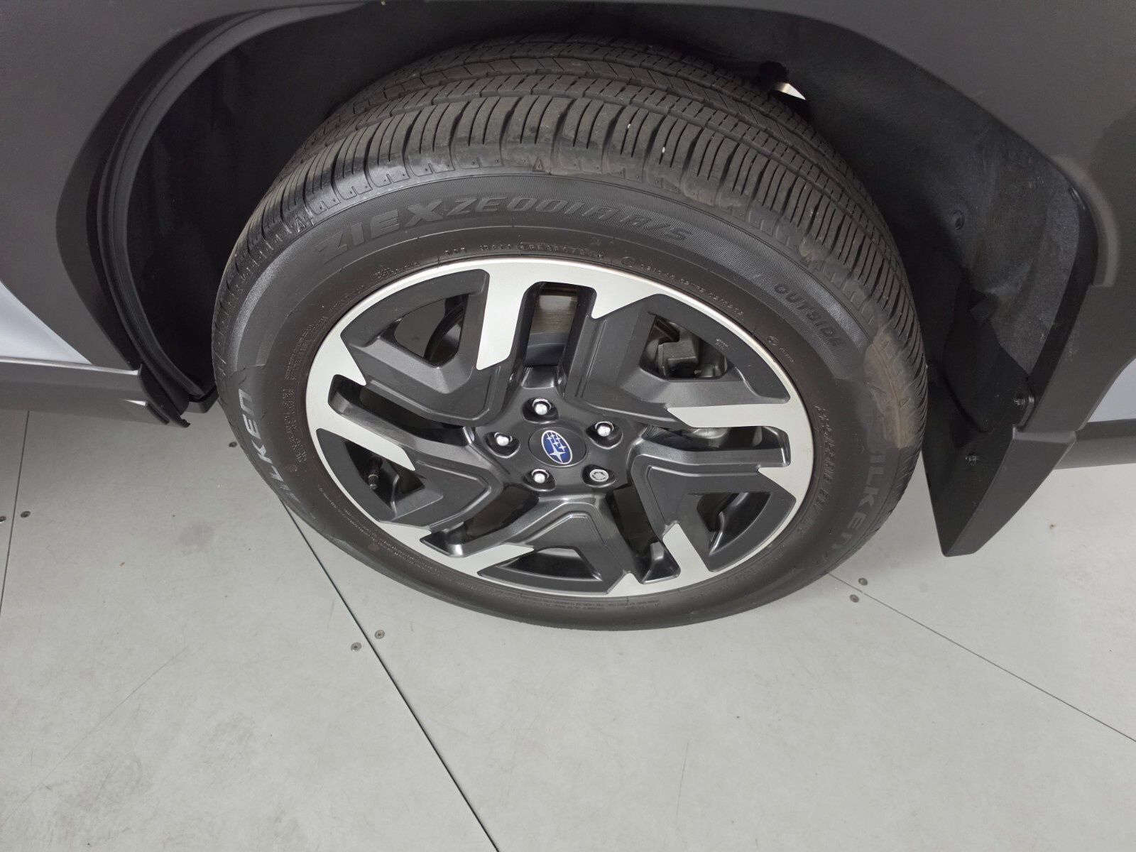 Used 2025 Subaru Forester Limited AWD/4WD image 10