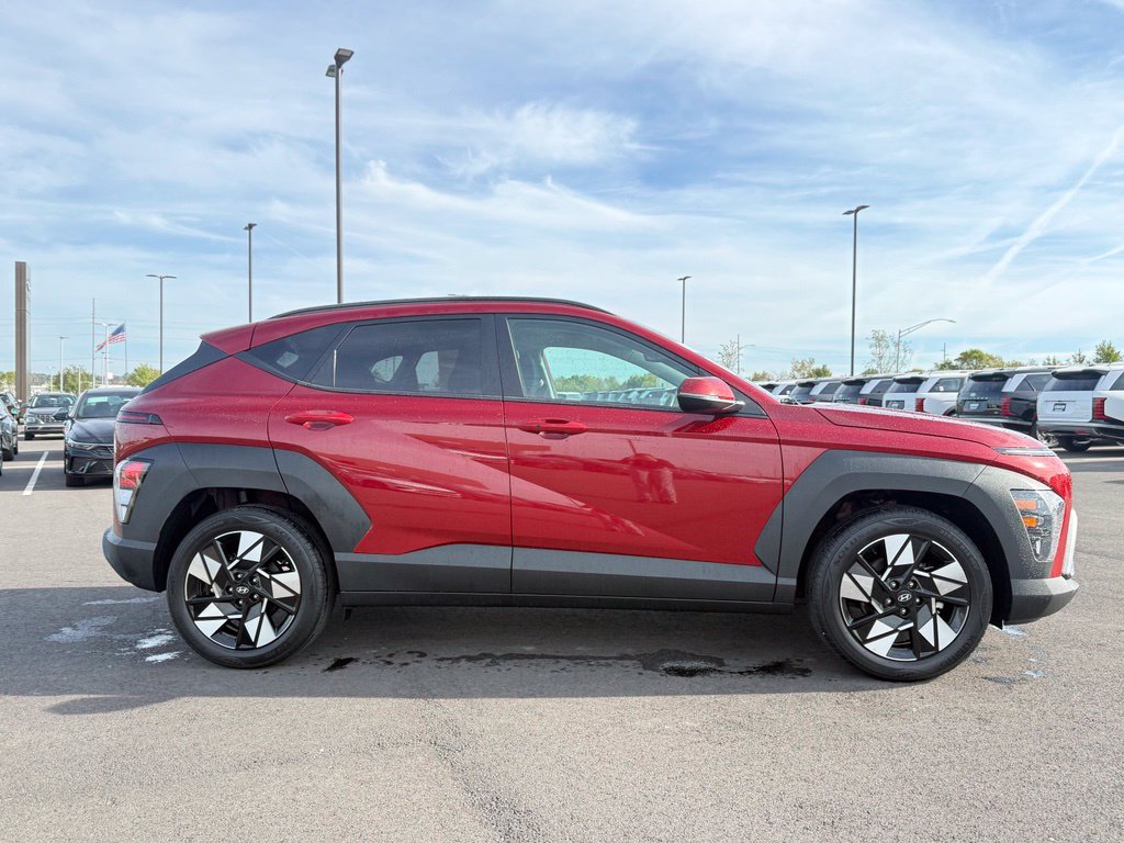 Certified 2025 Hyundai Kona SEL FWD image 4