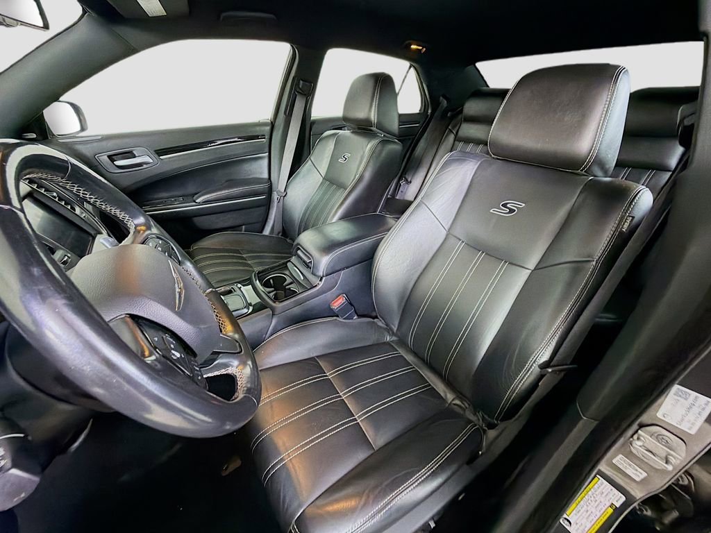 Used 2021 Chrysler 300 S RWD image 13