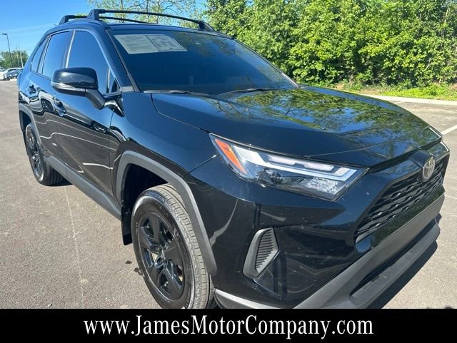 Used 2025 Toyota RAV4 XLE w/ Convenience Package AWD/4WD image 3