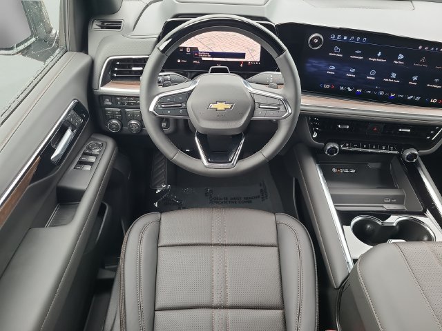 New 2026 Chevrolet Suburban High Country AWD/4WD image 17