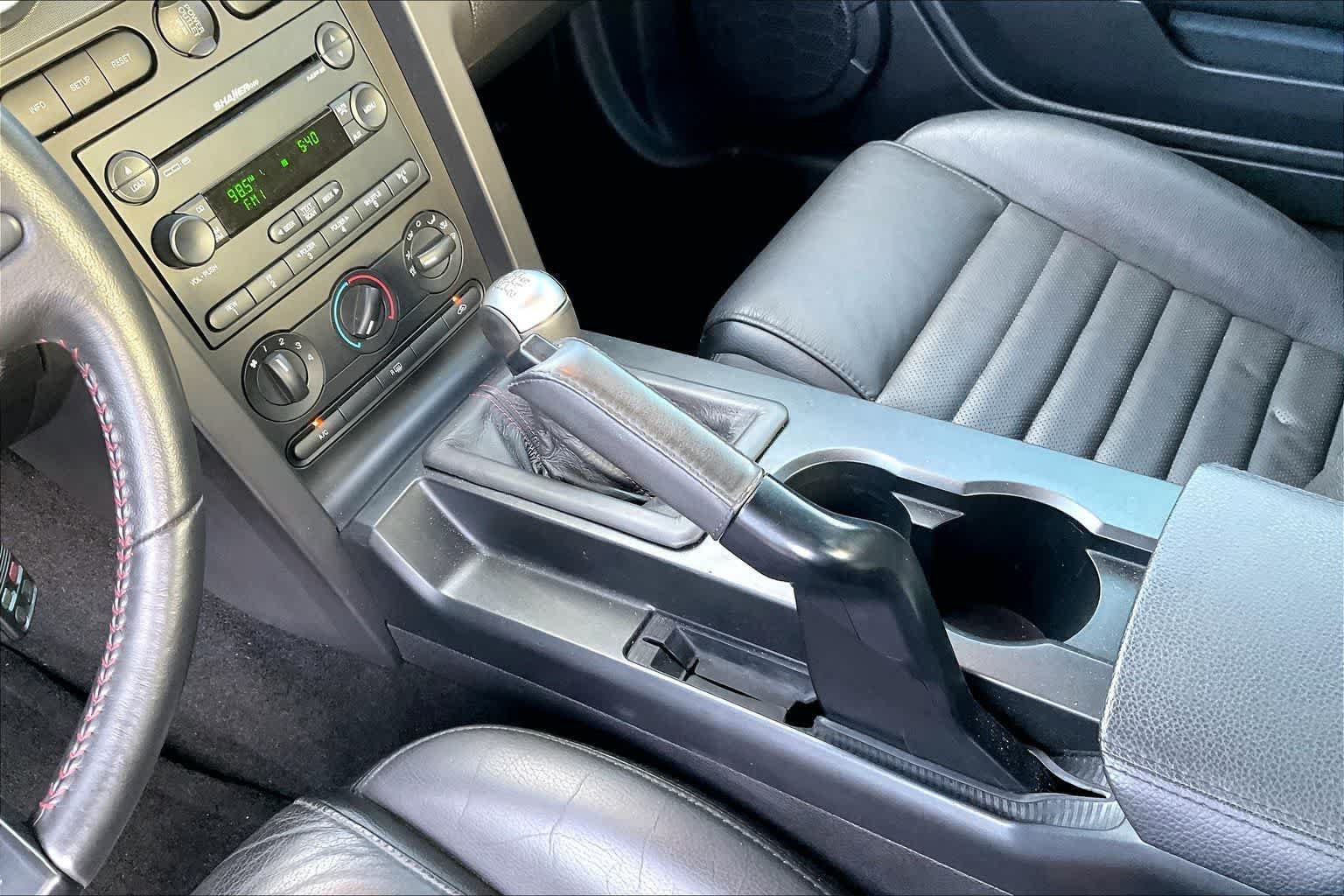 Used 2007 Ford Mustang Shelby GT500 RWD image 15