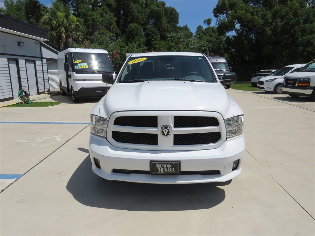 Used 2019 RAM 1500 Express w/ Express Value Package AWD/4WD image 2
