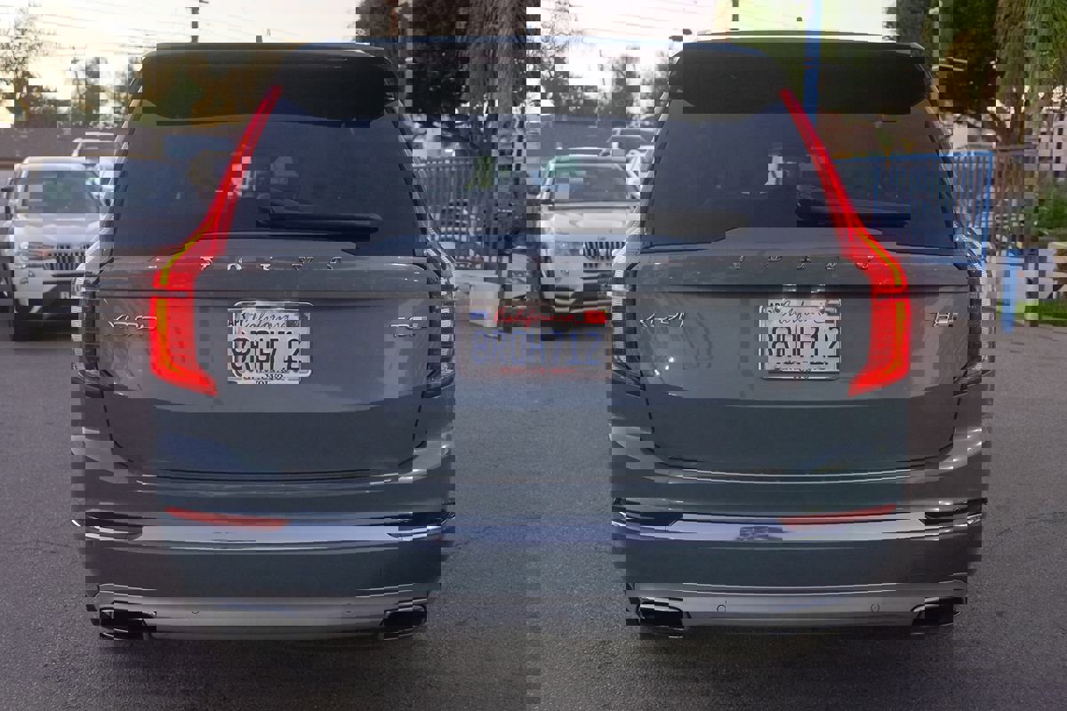 Used 2020 Volvo XC90 T8 Inscription w/ Protection Package Premier image 4