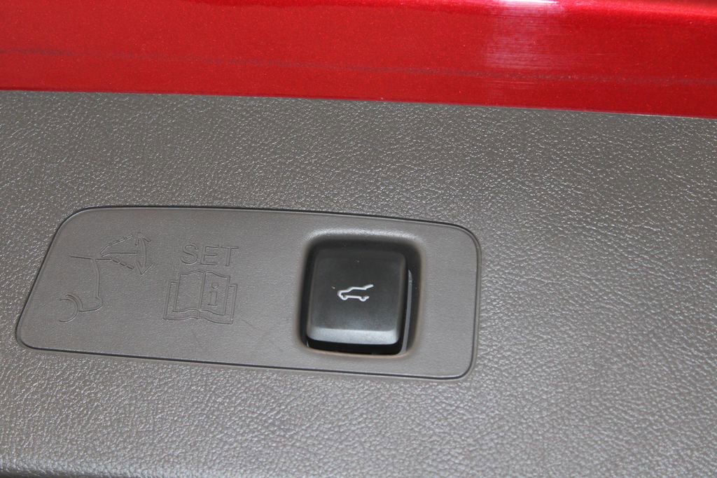 Used 2022 Lincoln Corsair AWD w/ Equipment Group 101A image 14