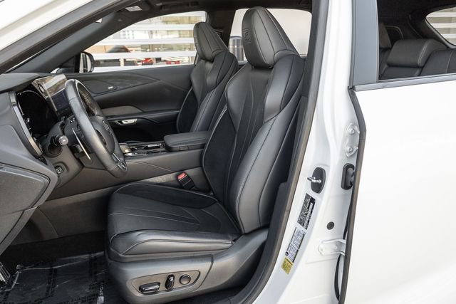 Used 2024 Lexus RX 500h F Sport image 12