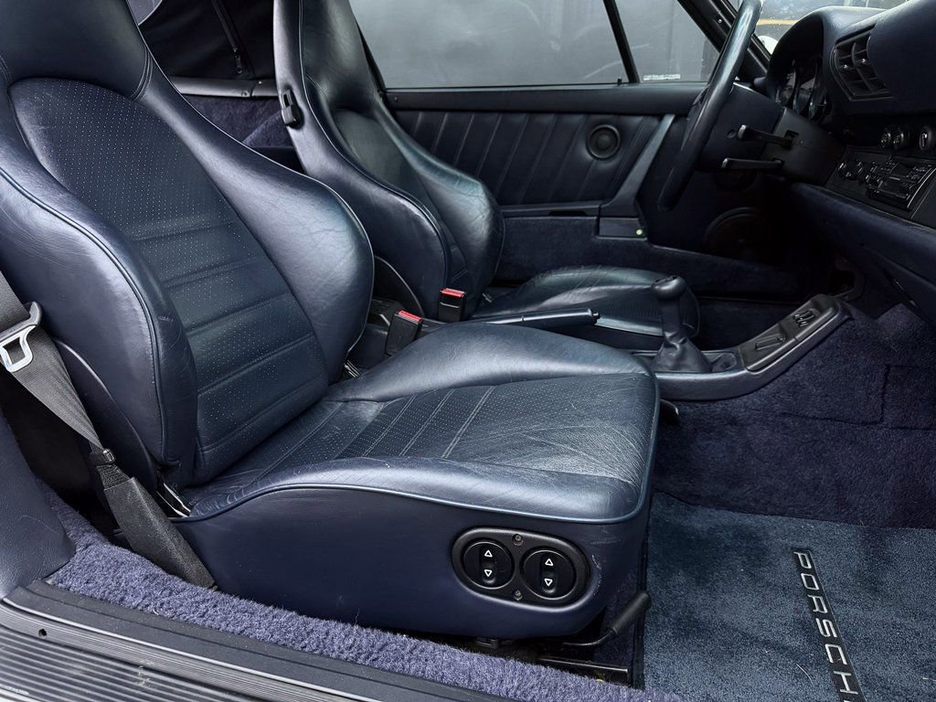 Used 1992 Porsche 911 Carrera image 34