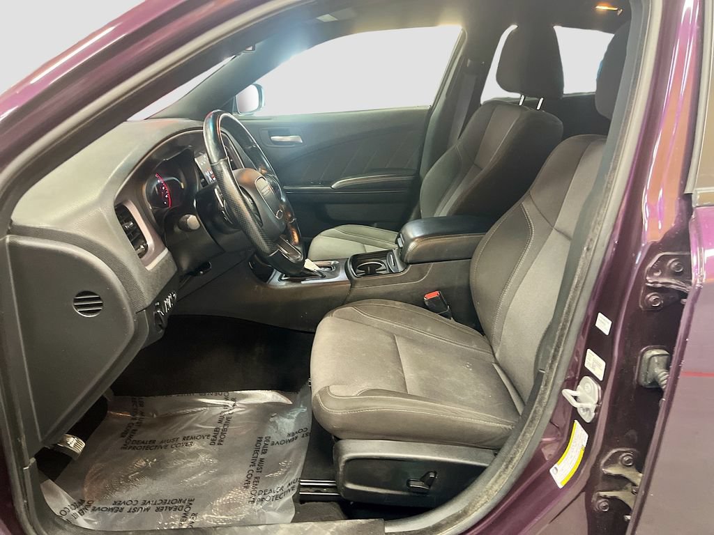 Used 2022 Dodge Charger SXT w/ Blacktop Package AWD/4WD image 21