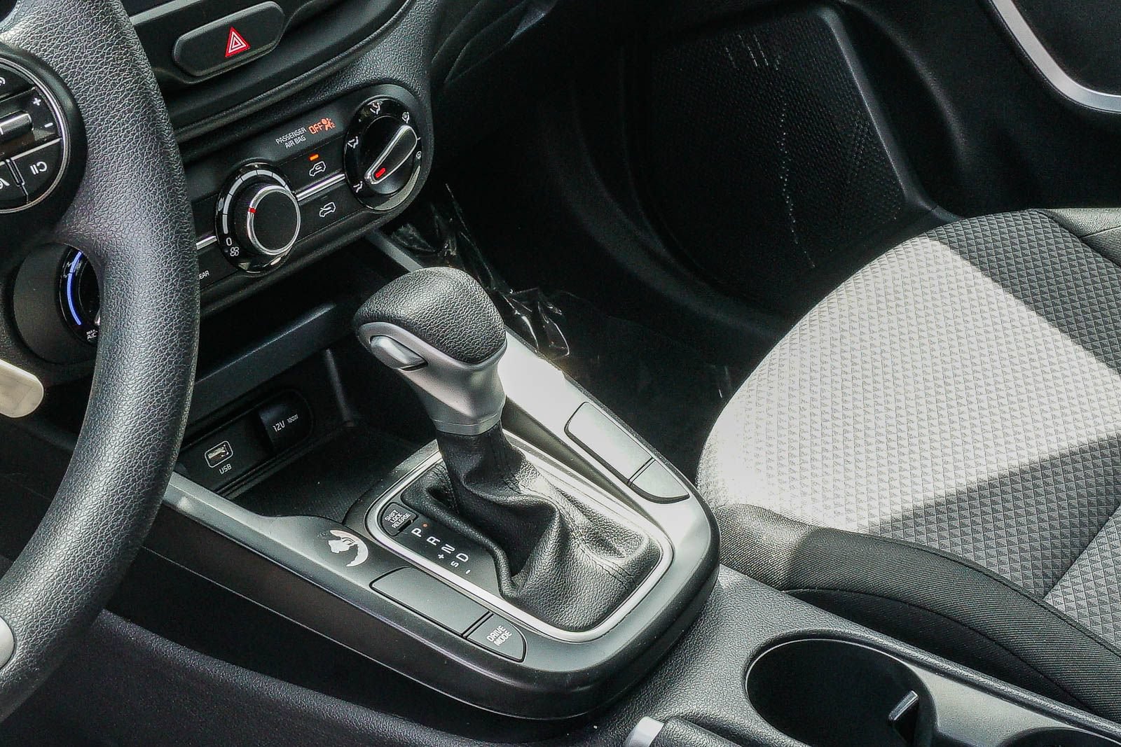 Used 2024 Kia Soul LX w/ Option Group 015 FWD image 20