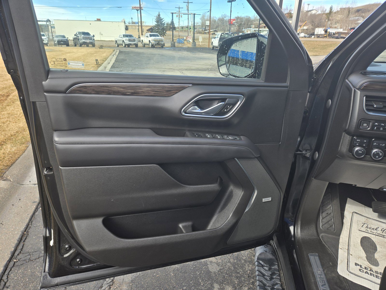 Used 2021 Chevrolet Tahoe Z71 w/ Luxury Package image 11