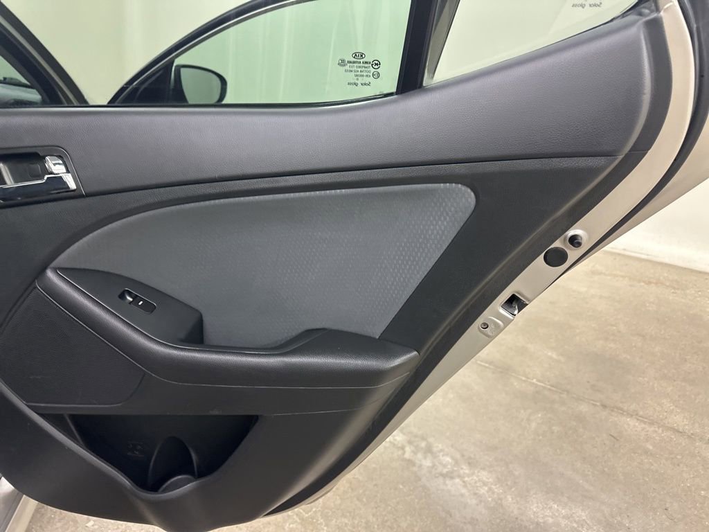 Used 2013 Kia Optima LX w/ Hybrid Convenience Pkg image 22