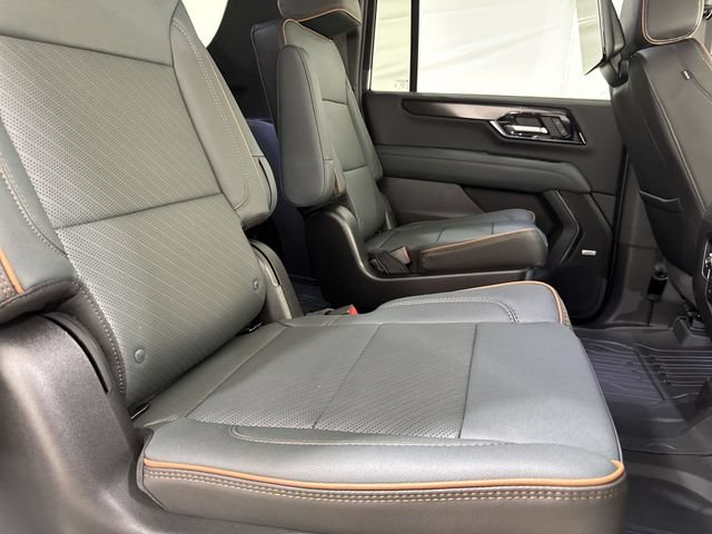 New 2026 GMC Yukon XL AT4 w/ AT4 Premium Plus Package AWD/4WD image 28