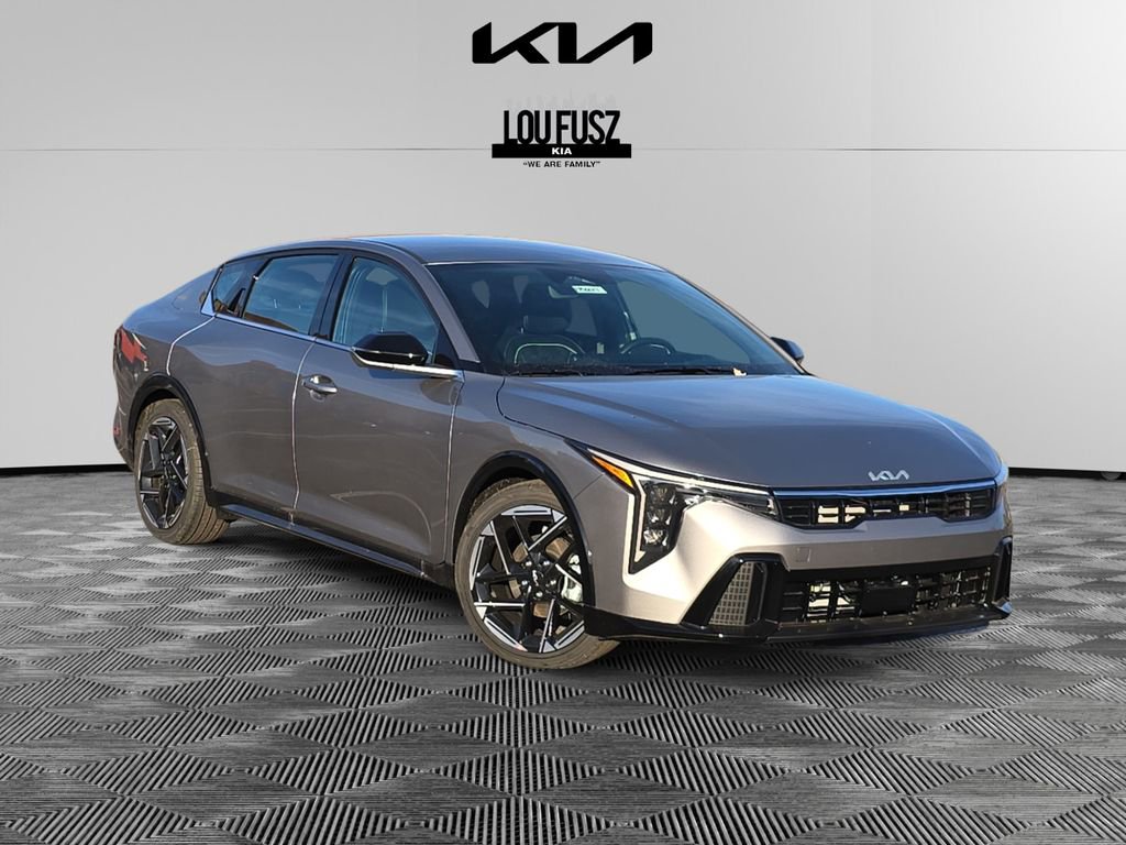 New 2025 Kia K4 GT-Line