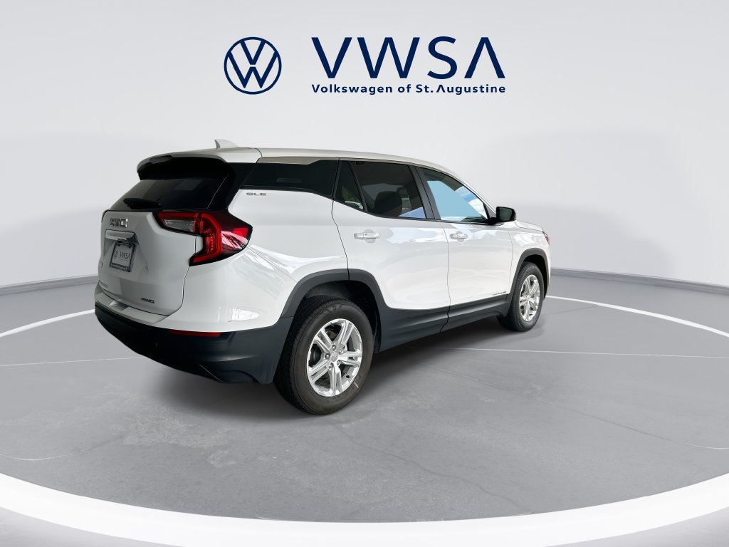 Used 2024 GMC Terrain SLE AWD/4WD image 7