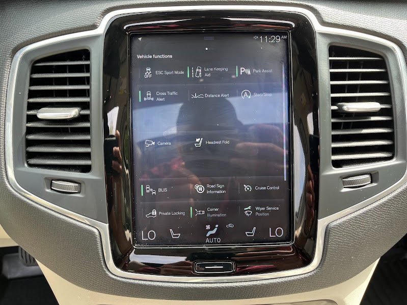 Used 2019 Volvo XC90 T6 Momentum w/ Protection Package Premier image 18