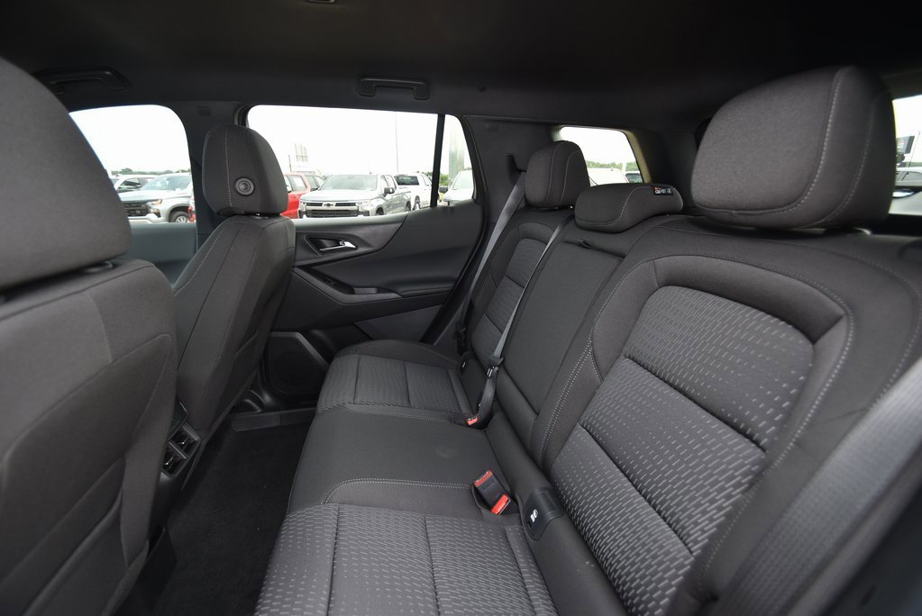 New 2026 Chevrolet Equinox LT w/ Safety and Technology Package image 11