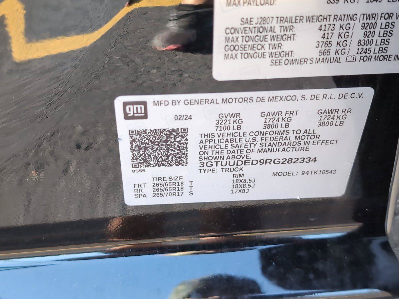 Used 2024 GMC Sierra 1500 SLT AWD/4WD image 13