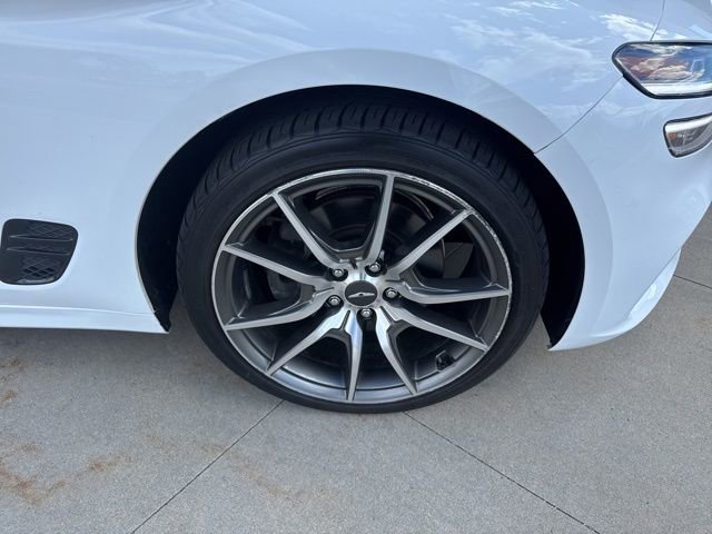 Used 2023 Genesis G70 2.0T AWD/4WD image 9