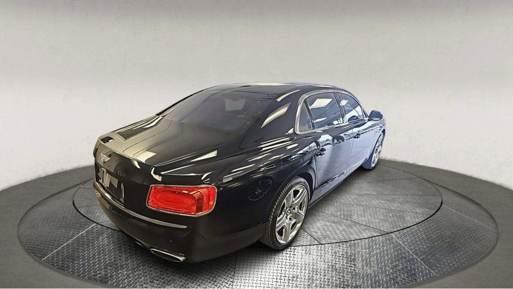 Used 2014 Bentley Flying Spur W12 image 2