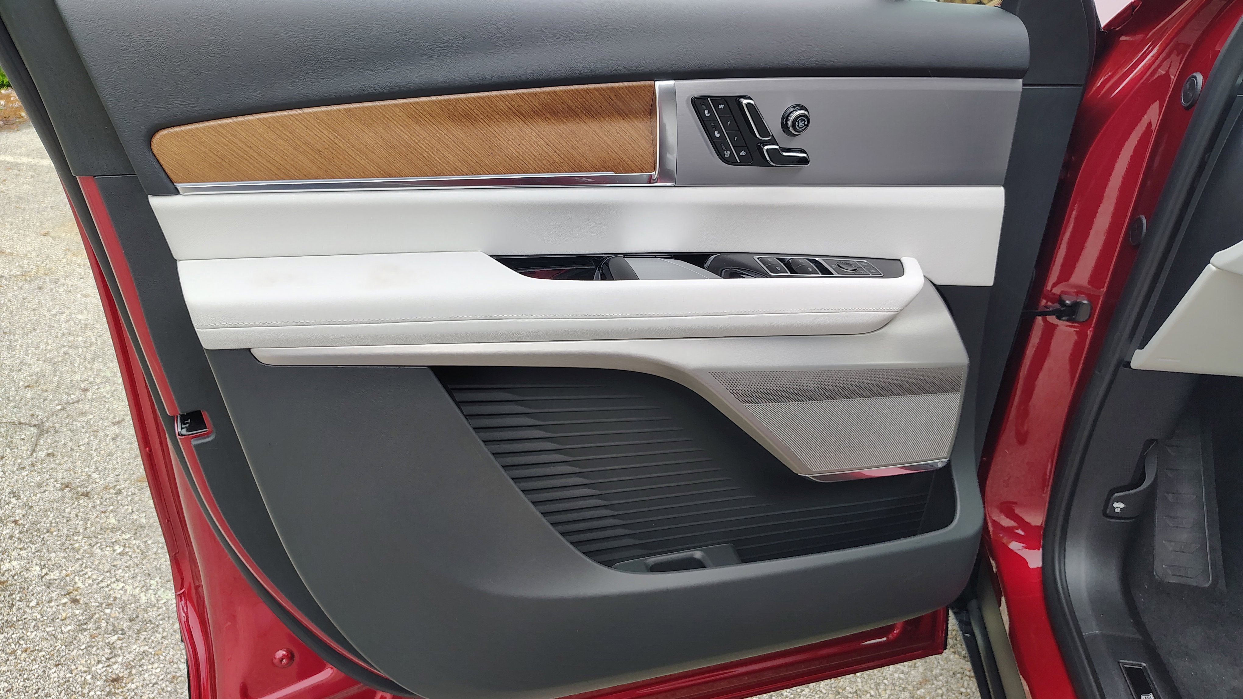New 2026 Cadillac Vistiq Luxury image 11