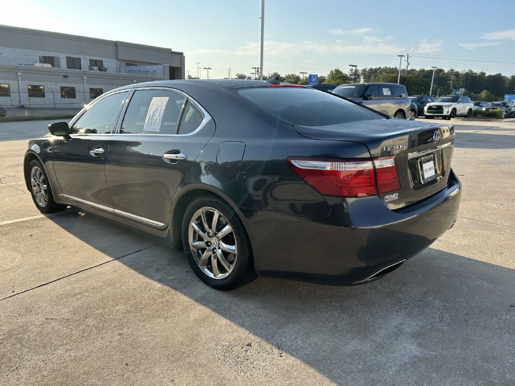 Used 2007 Lexus LS 460 L w/ Luxury Pkg RWD image 5
