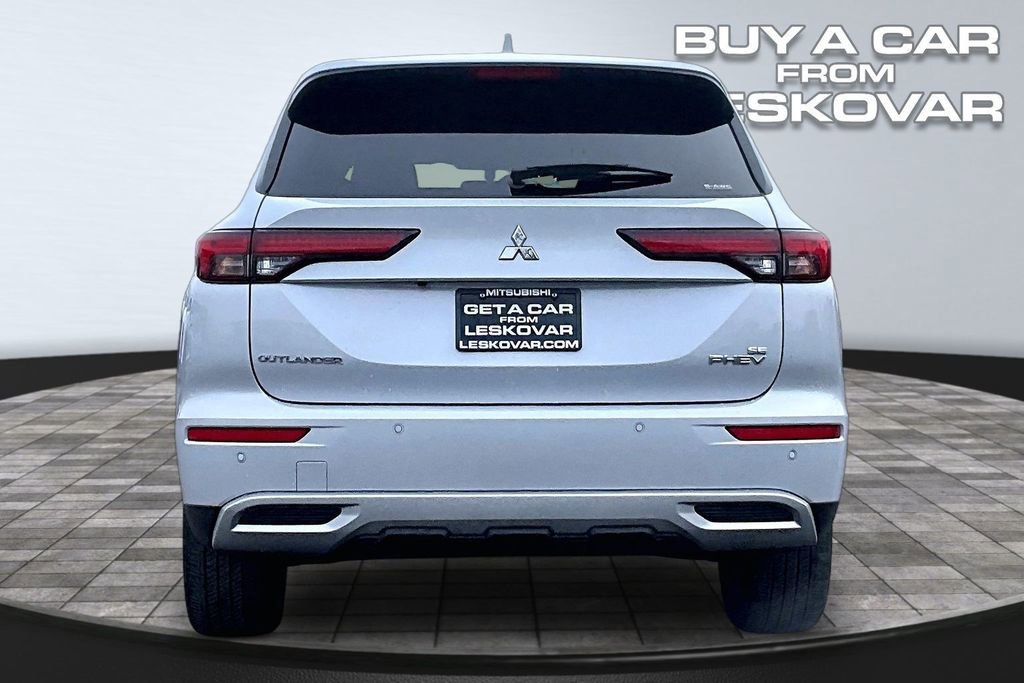 Used 2025 Mitsubishi Outlander LE image 4