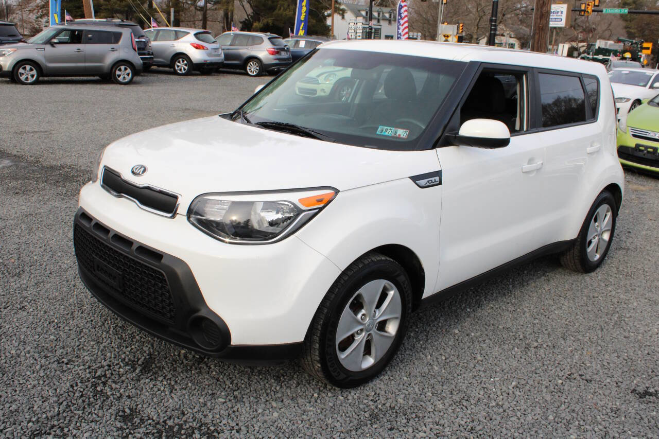 Used 2016 Kia Soul image 2