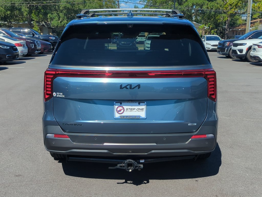 Used 2025 Kia Carnival SX Prestige FWD image 6