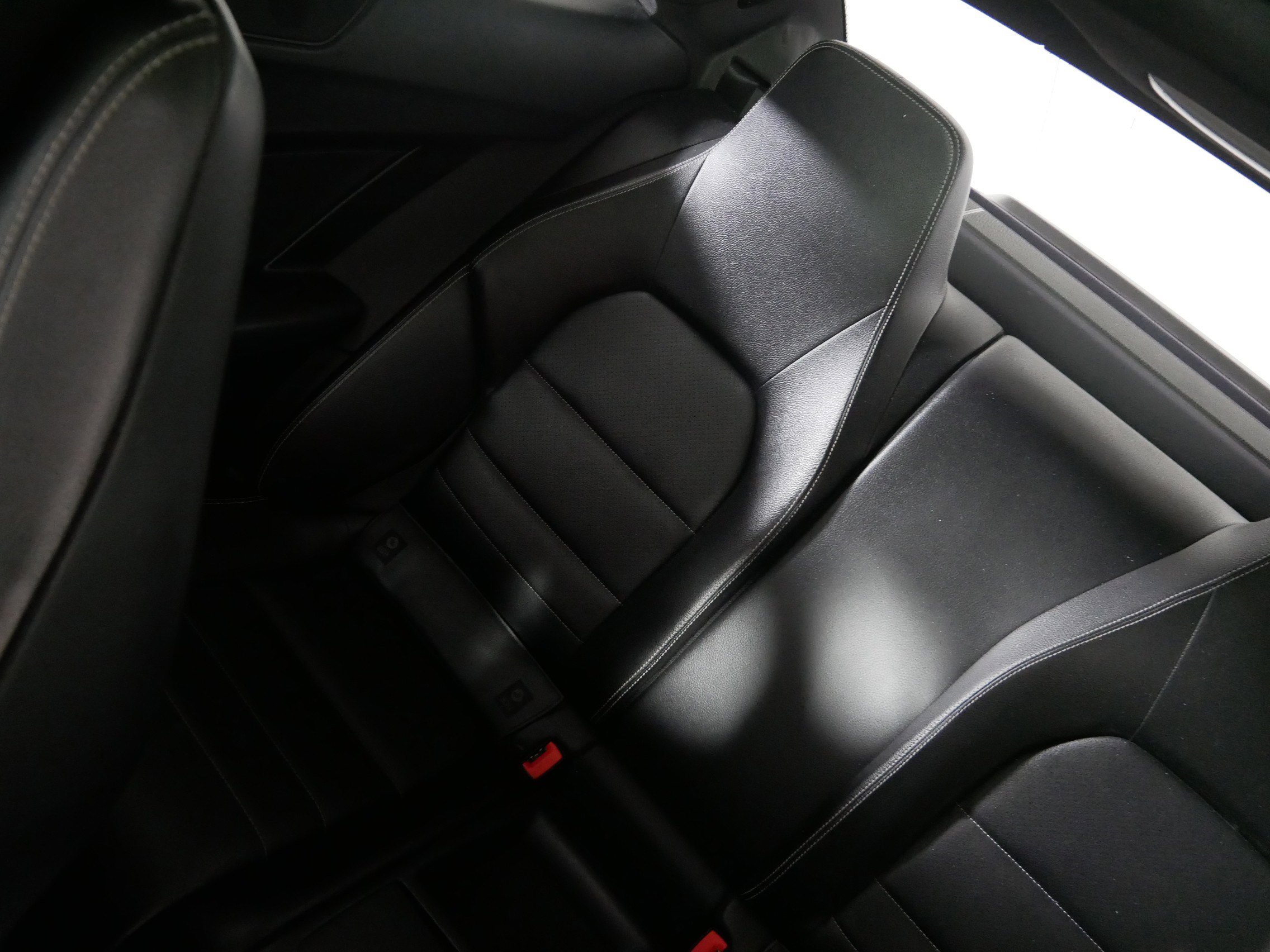 Used 2014 Mercedes-Benz C 250 Coupe image 12