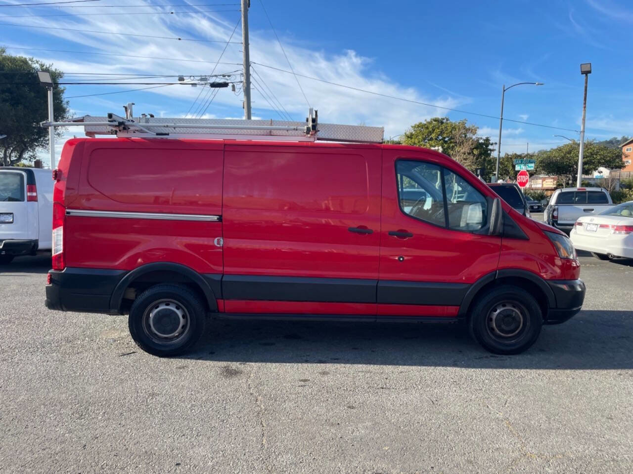 Used 2017 Ford Transit 250 130 Low Roof image 8