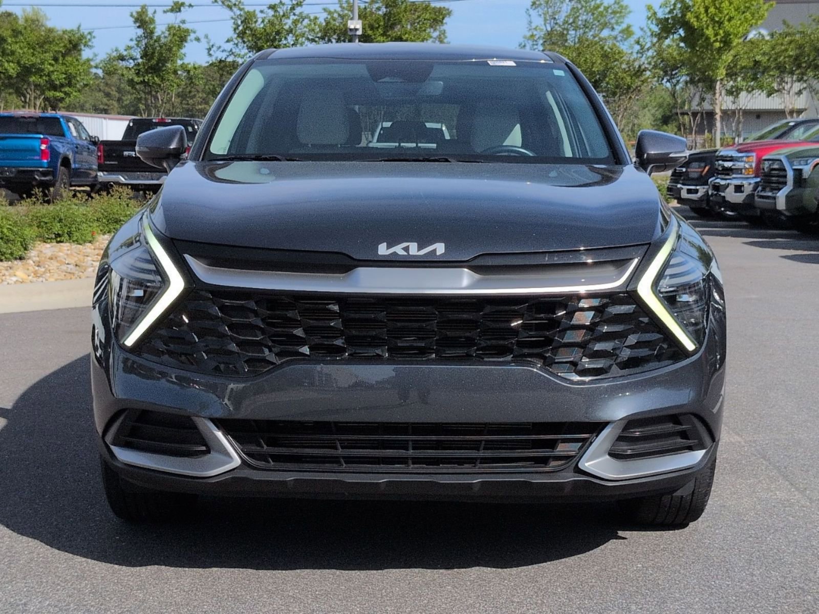 Used 2024 Kia Sportage EX image 8