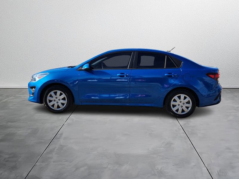 Used 2021 Kia Rio S image 3