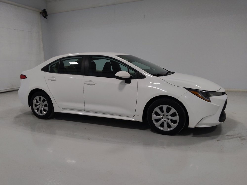 Used 2022 Toyota Corolla LE image 11