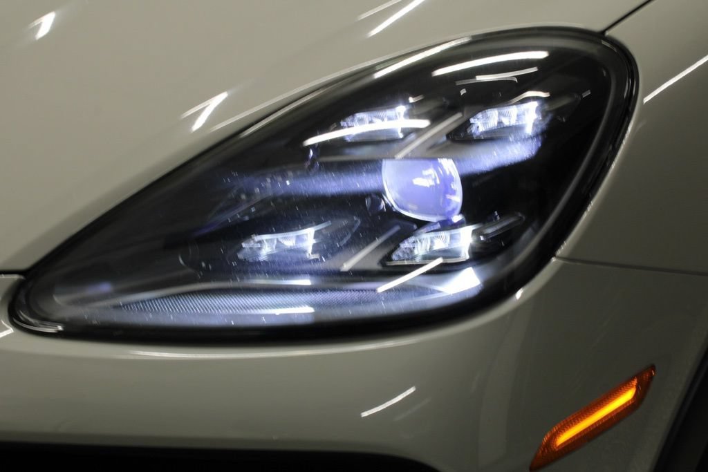 Certified 2023 Porsche Cayenne Turbo GT AWD/4WD image 11