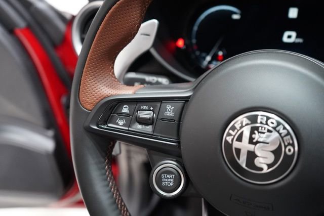 New 2025 Alfa Romeo Giulia AWD w/ Driving Assist Package image 21